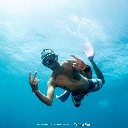 藍洞潛水blue Hole Dive Center Bed & Breakfast ย่านเมืองเก่าเฮ้งชุน ภายนอก รูปภาพ